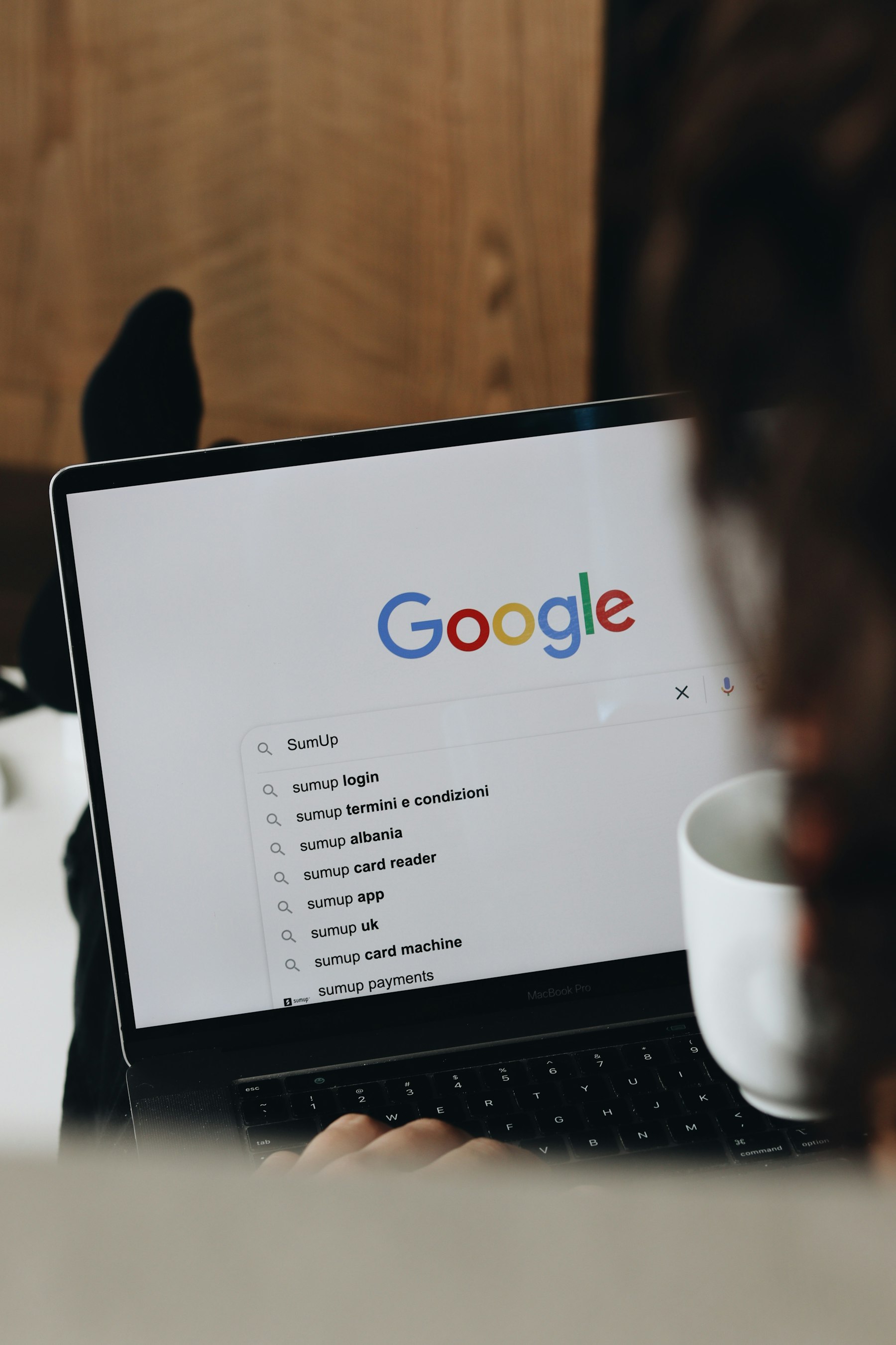 Laptop used for online business analysis